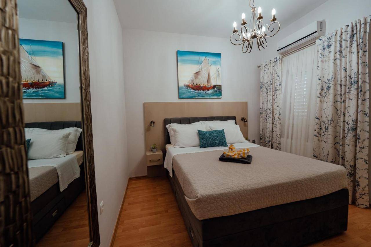 Guesthouse Villa Diana Makarska Exterior photo