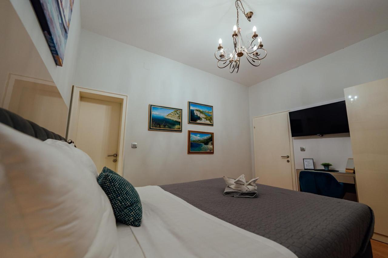 Guesthouse Villa Diana Makarska Exterior photo