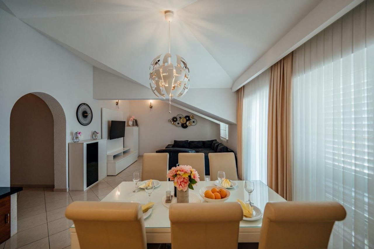 Guesthouse Villa Diana Makarska Exterior photo