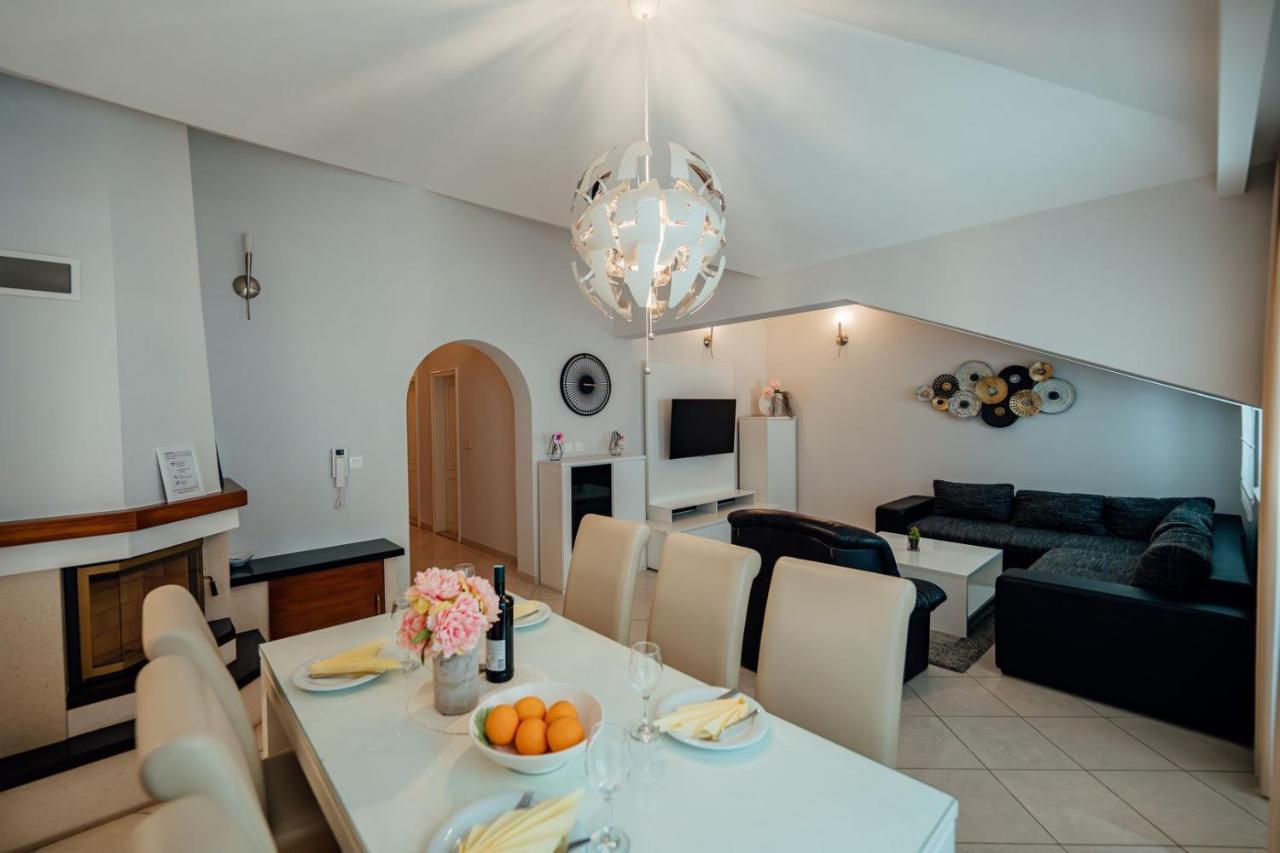Guesthouse Villa Diana Makarska Exterior photo