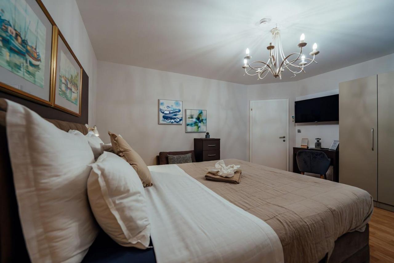 Guesthouse Villa Diana Makarska Exterior photo
